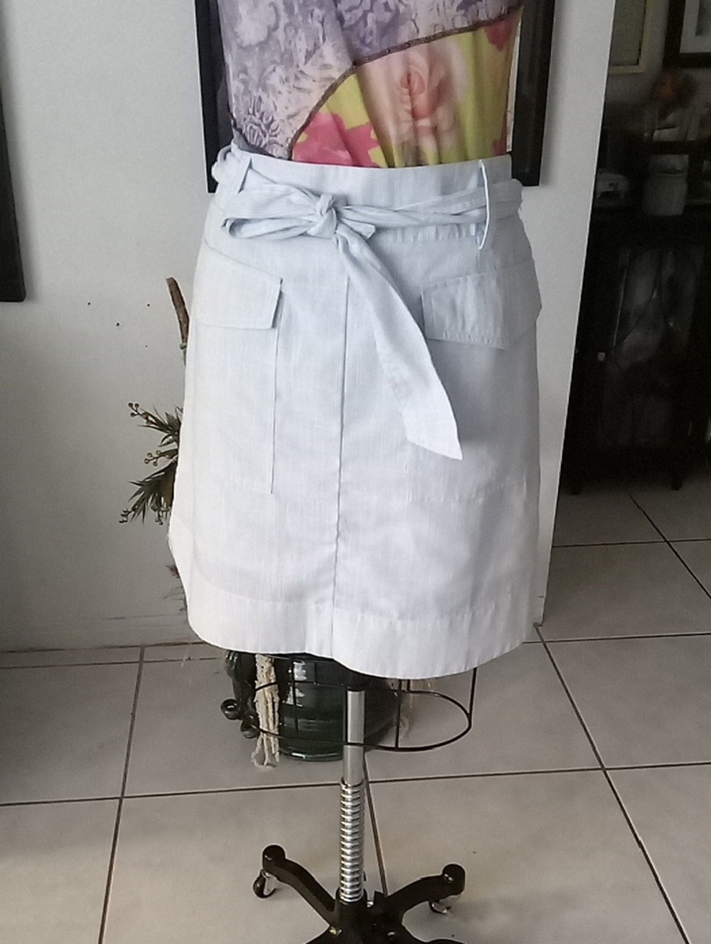 Nicole Miller Light Blue Mini Skirt with Elastic Waist And Belt